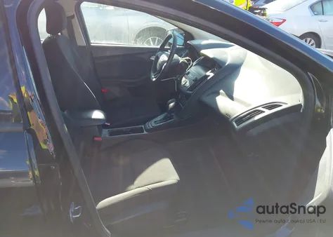 2018 Ford Focus Se z USA, uszkodzony, nr VIN 1FADP3K23JL319816